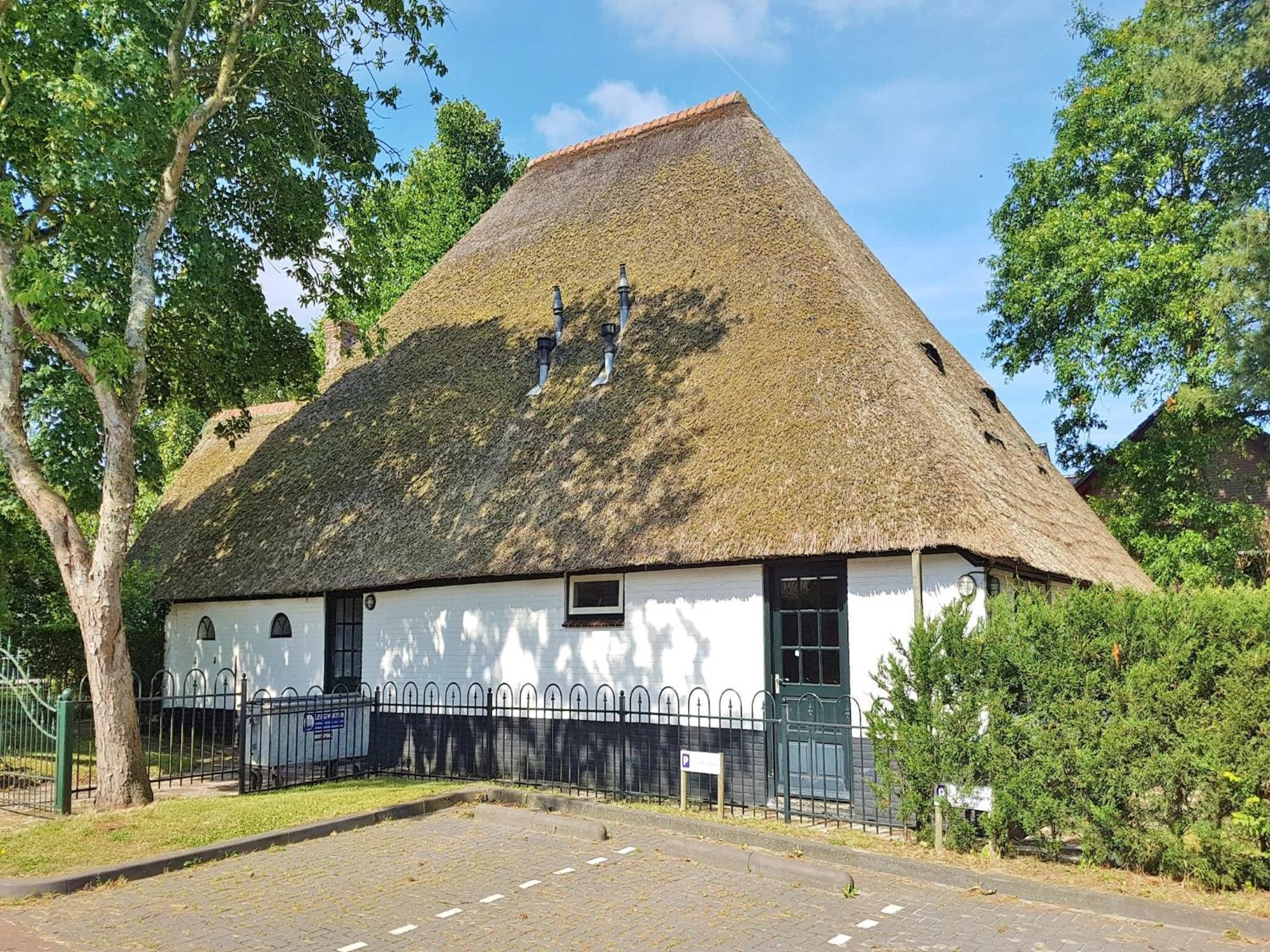 Luxuriously Restored Farmhouse With Trendy Interior Close To Sea And Forest グルート エクステリア 写真