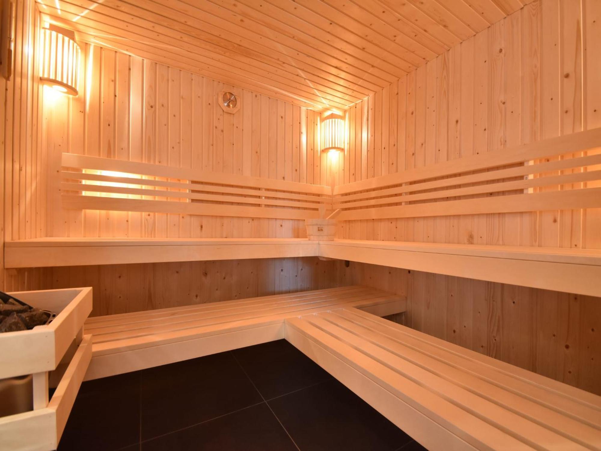 Luxuriously Restored Farmhouse With Trendy Interior Close To Sea And Forest グルート エクステリア 写真